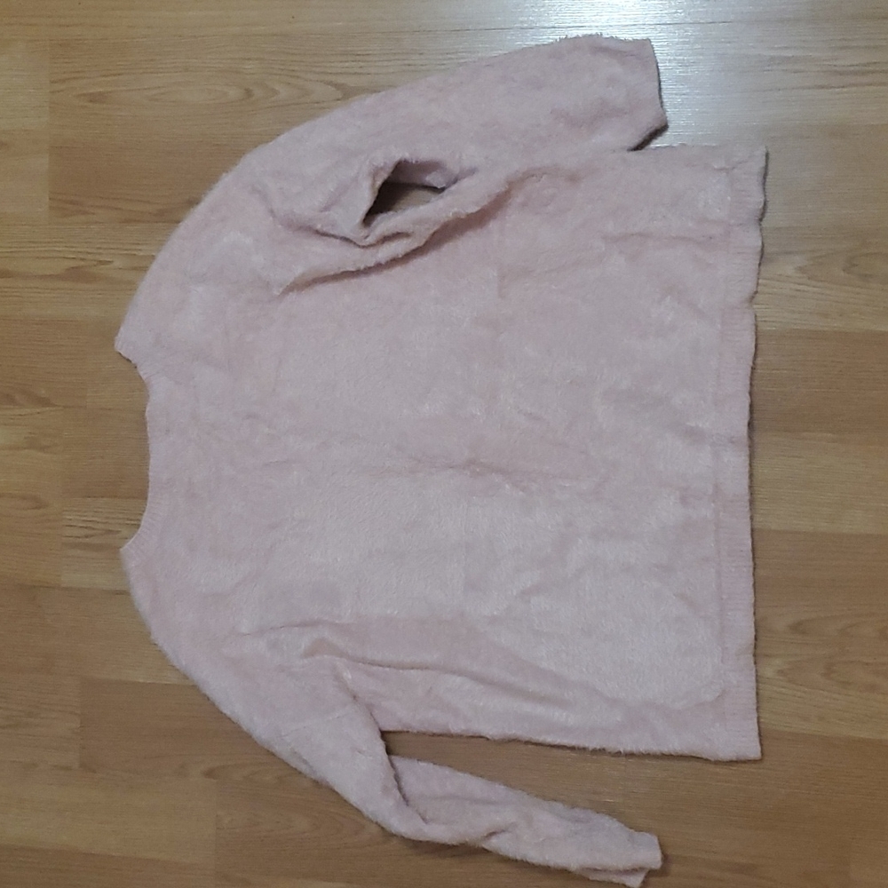 Sweater - Picture 4 of 4